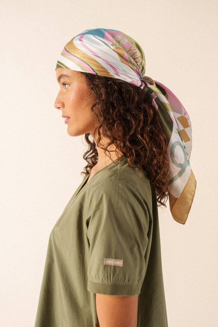 Foulard CARRE FOND MARIN