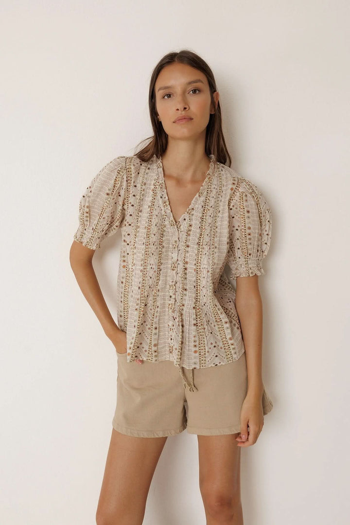 Flowy printed blouse with short sleeves