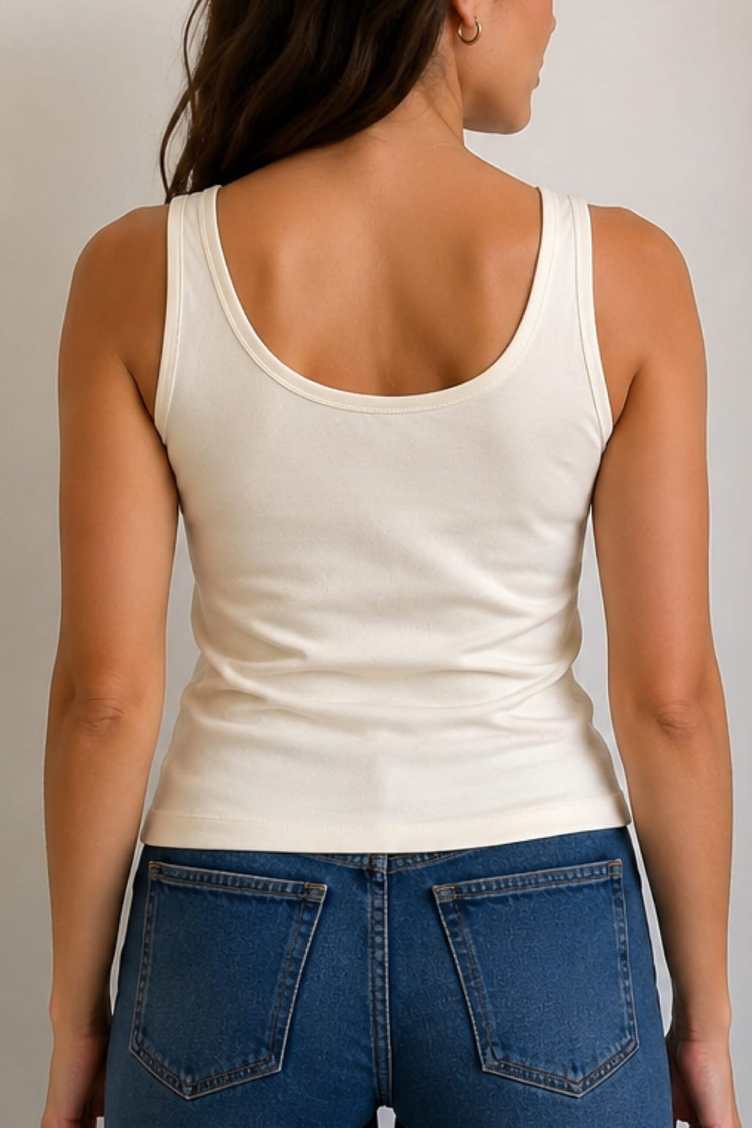 Front view of the Brax white women&