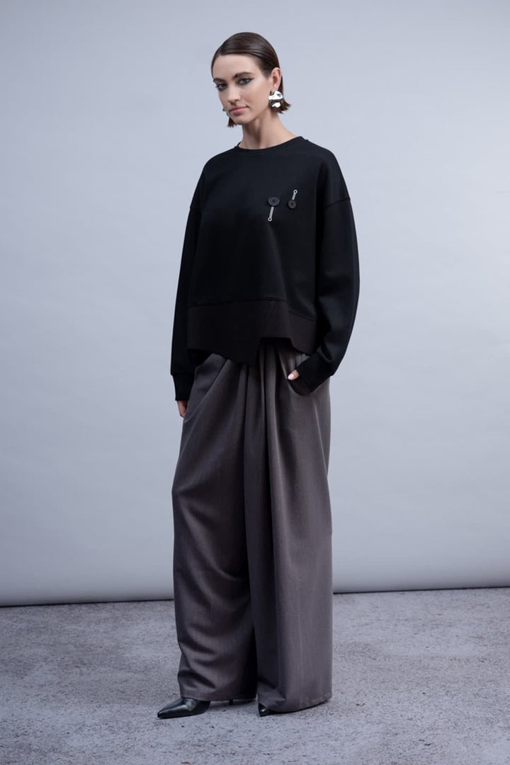 Front view of the Haako women&