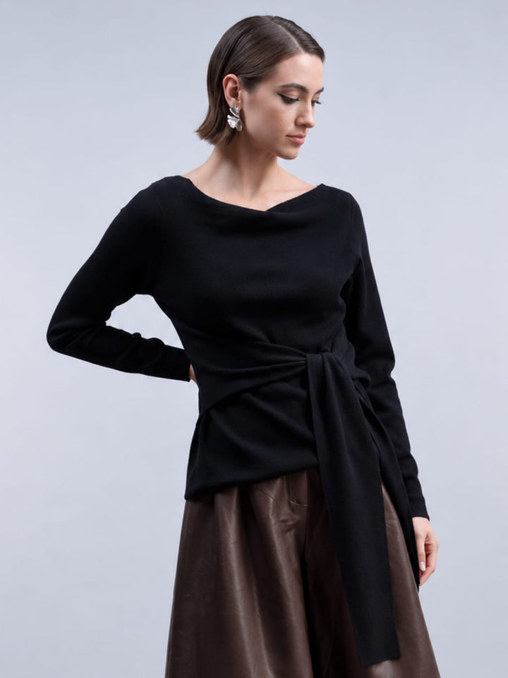Front view of the brown Haako women&