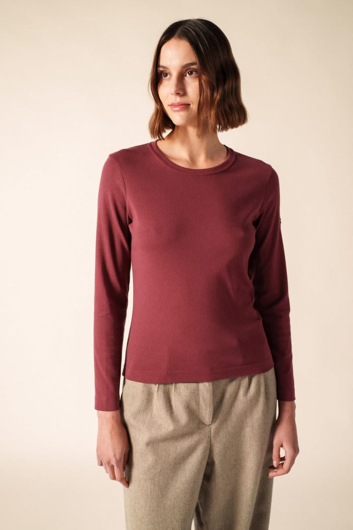 Side view of the CELINA U women&