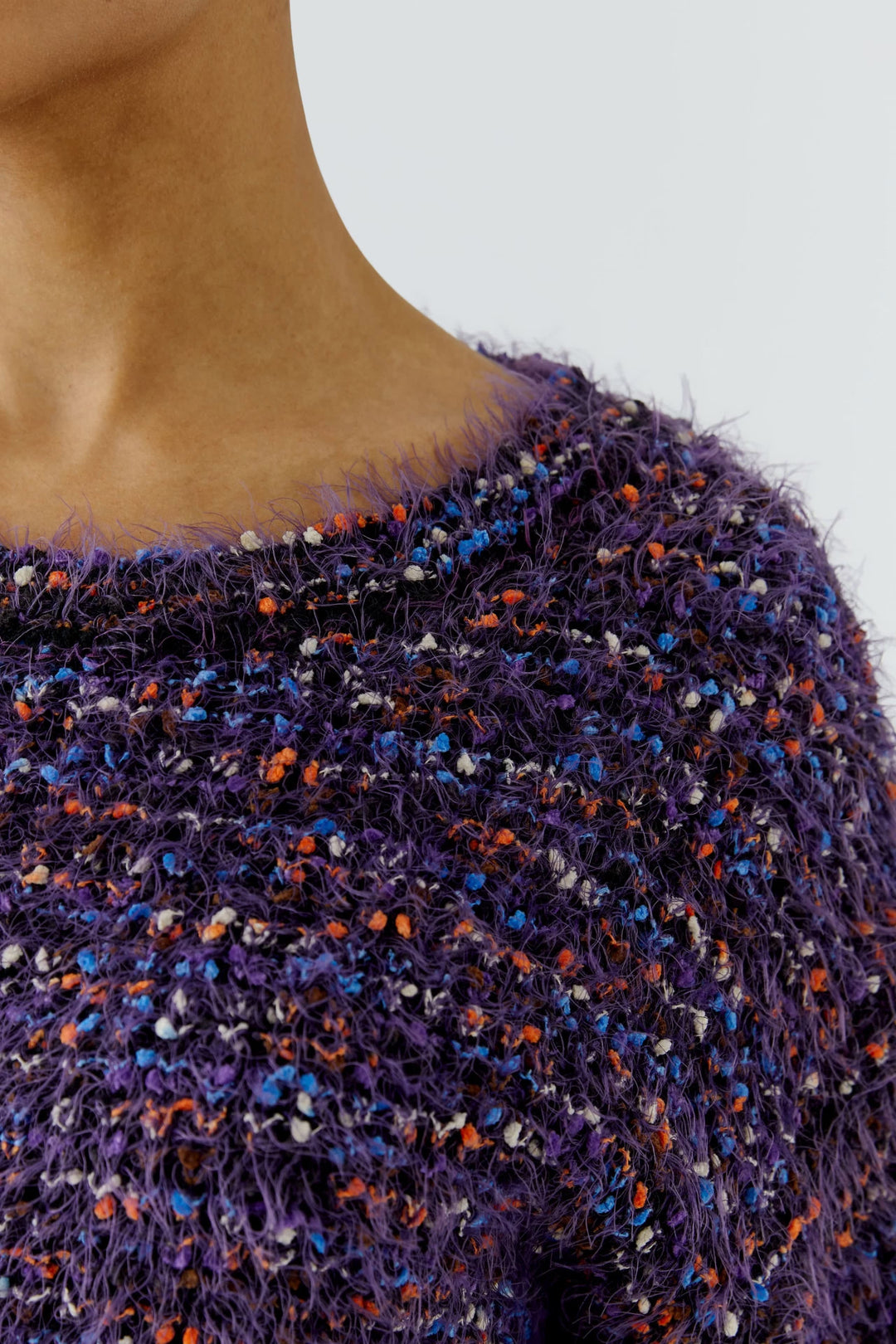 Vue de front chandail en maille multicolore texturé pour femme Oui - Valérie Simon