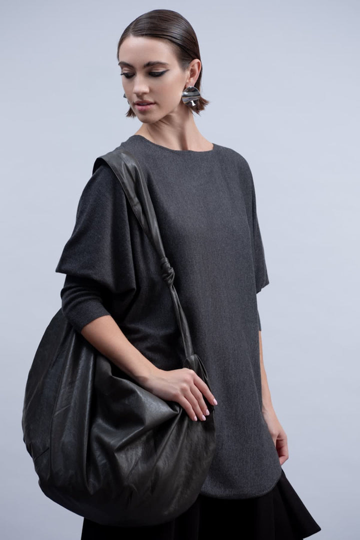 Front view of the Haako women&