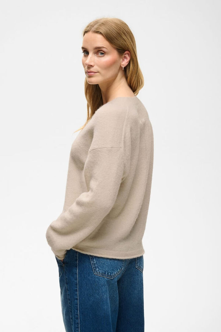 Vue de face chandail en tricot Chanilla Part Two beige avec motif torsadé pour femme - Valérie Simon