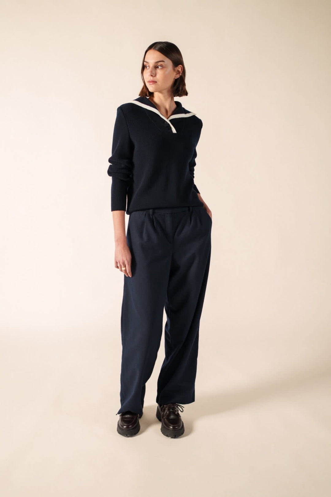 Front view of the GAVARNIE Saint James women&