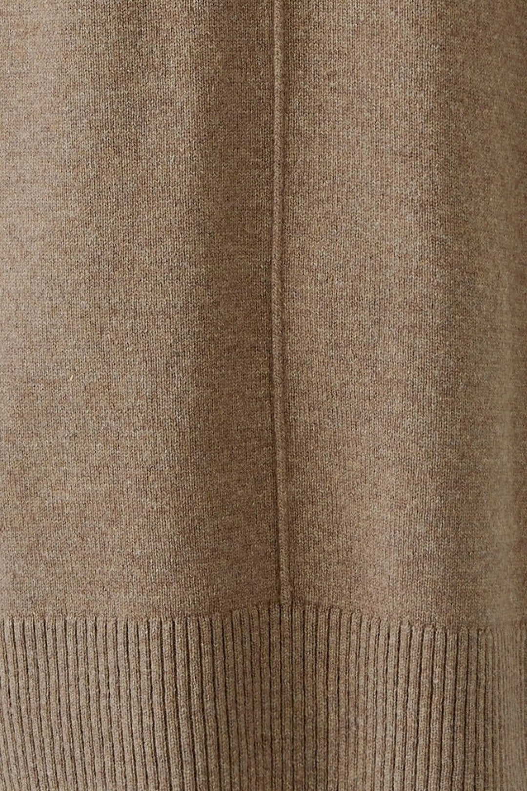 Vue de face chandail long Oui en laine beige avec manches côtelées pour femme - Valérie Simon