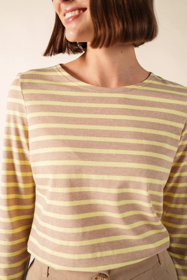 Side view of a white-and-blue striped Saint James women&