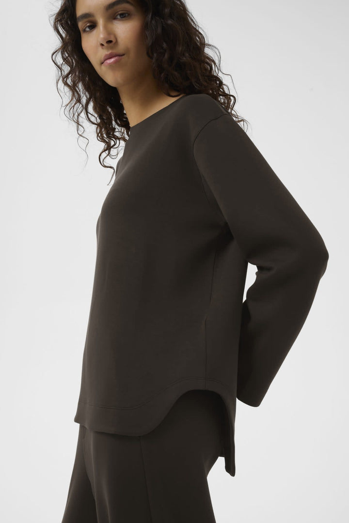 Chandail ouaté Gincent Inwear femme vue de face, couleur crème, poche avant - Valérie Simon