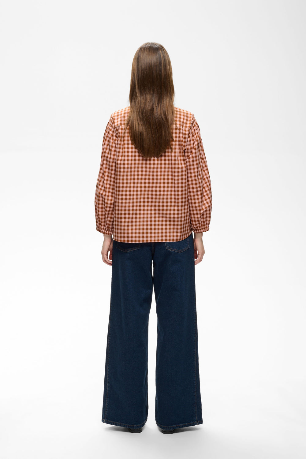 Women's Haima plaid shirt with voluminous sleeves, front view Inwear