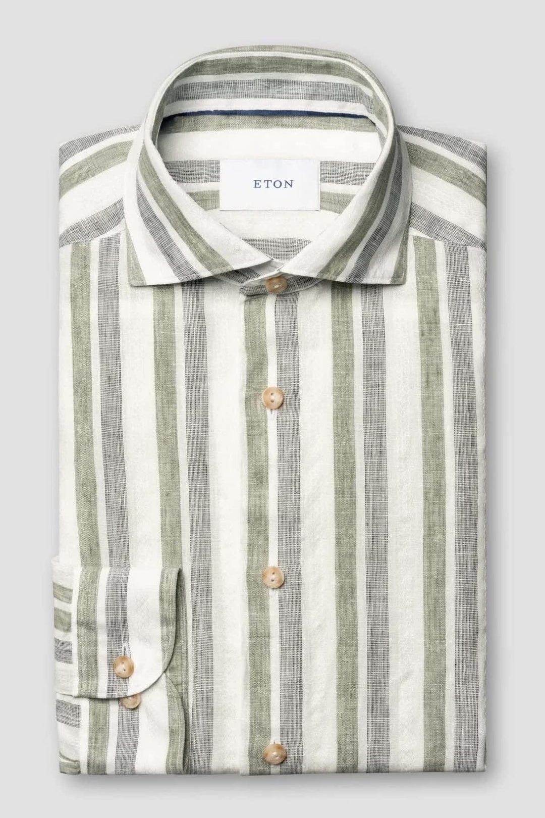 Vue de face chemise à rayures bleues et blanches Eton pour homme - Valérie Simon