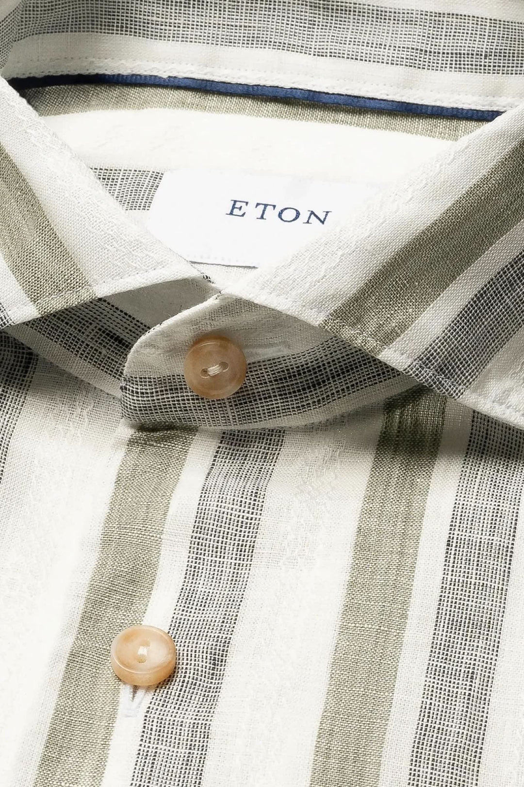 Vue de face chemise à rayures en lin Eton pour homme bleu clair - Valérie Simon