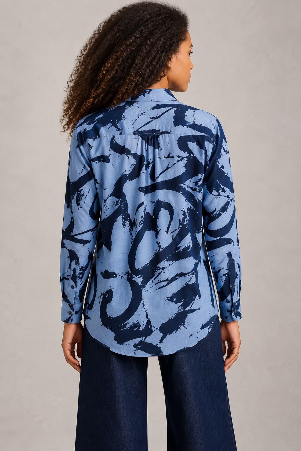 Front view of the abstract print shirt for women in multicolour White Stuff - Valérie Simon