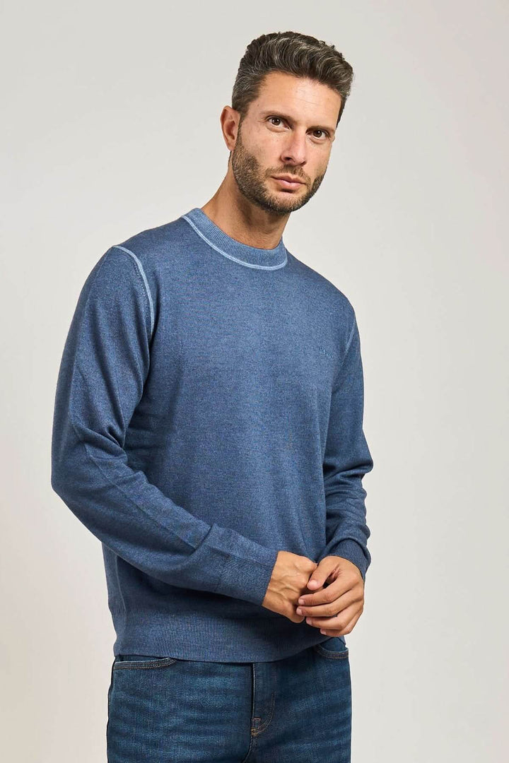 Chandail en laine vierge à col rond BOSS Orange avec manches longues et finitions côtelées, confortable et élégant pour un style quotidien.