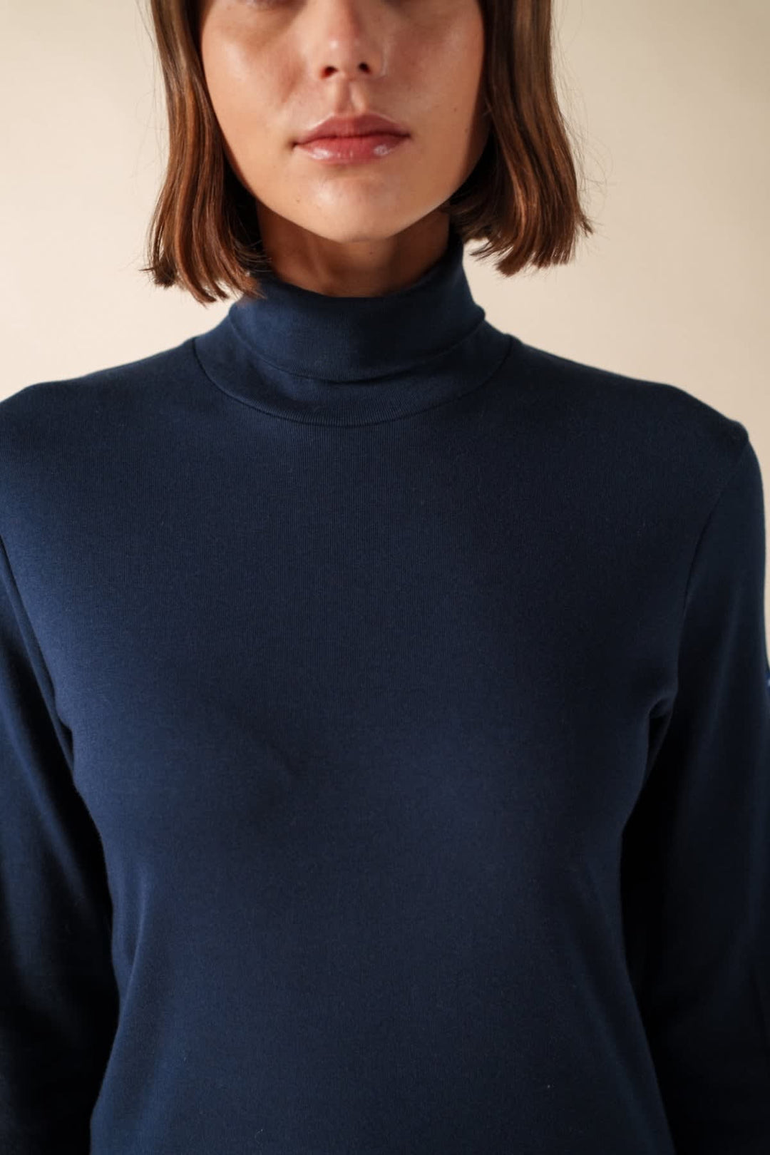 Side view of the Celina Saint James women&
