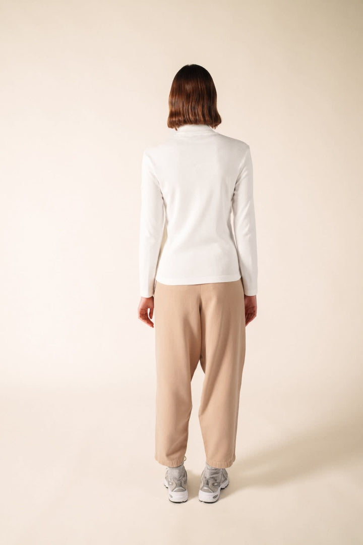 Front view of the Celina Saint James women&
