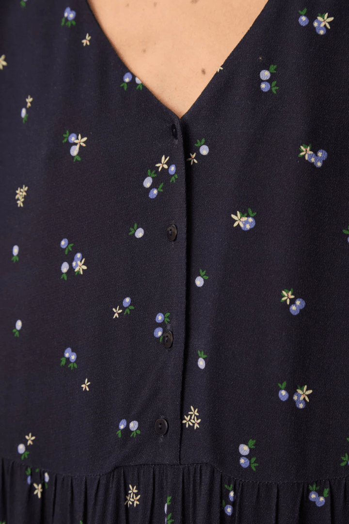 Elarya Short, Flowing Dress with a V-neck