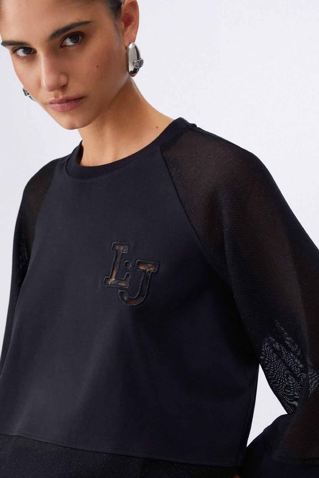 Chandail court à manches larges