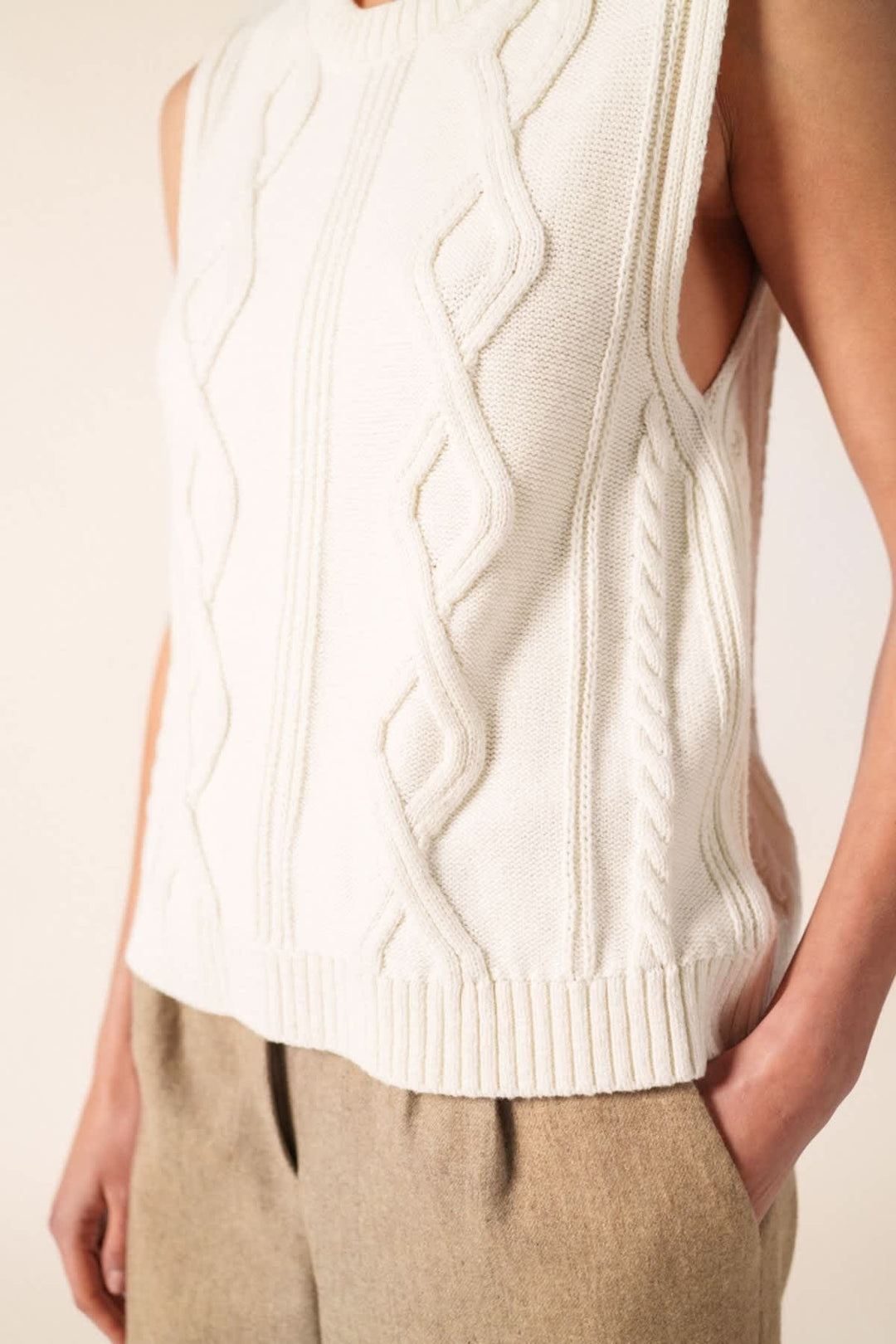 Vue de face vest sans manches Val d&