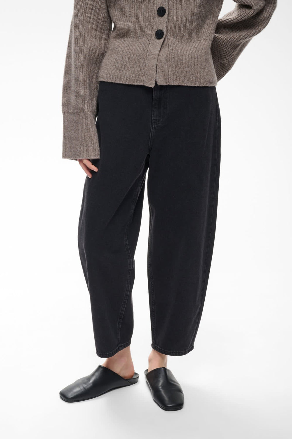 Vue de face jean femme bleu clair avec surpiqûres Inwear - Valérie Simon