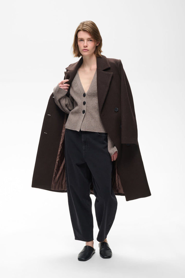 Vue de côté jean bleu avec coutures surpiquées Inwear pour femme - Valérie Simon