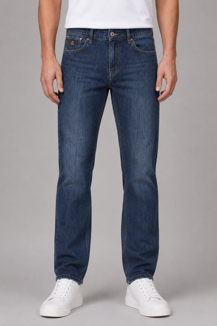 Side view of the classic Black Bull men&
