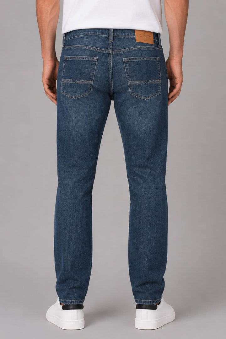 Side view of the classic Black Bull men&