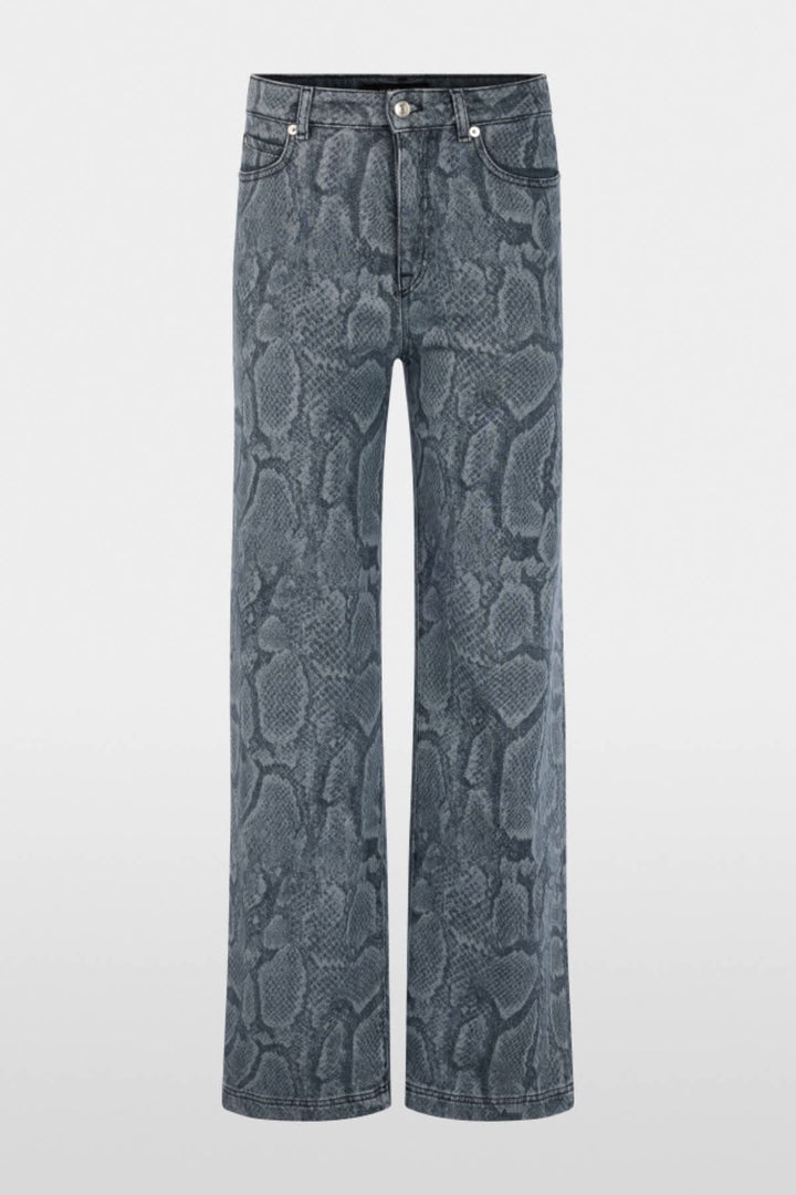 Rear view of Marc Cain women&