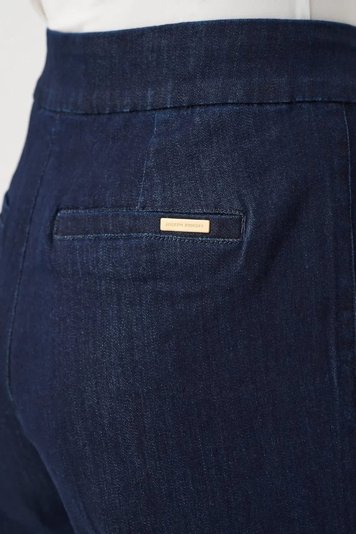 Side view of blue Joseph Ribkoff wide-leg jeans with back pockets - Valérie Simon