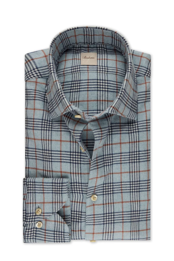 Chemise à carreaux en flanelle coton double retors avec col cut away modéré, boutons nacre, pour un look élégant et polyvalent.