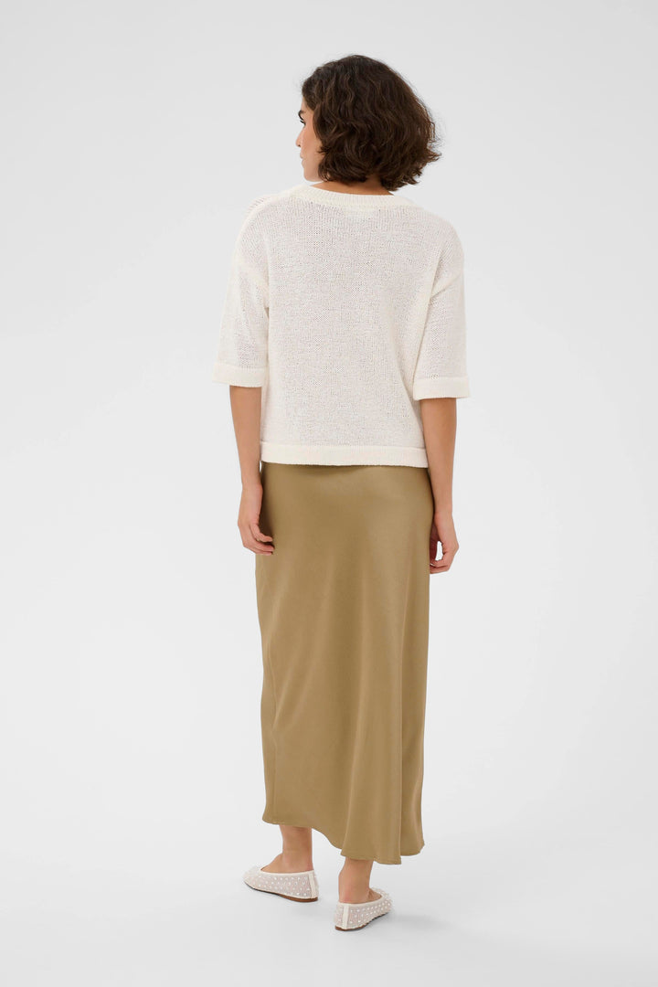 Vue de côté jupe longue fluide Kaffe femme beige texturée avec maille détaillée - Valérie Simon