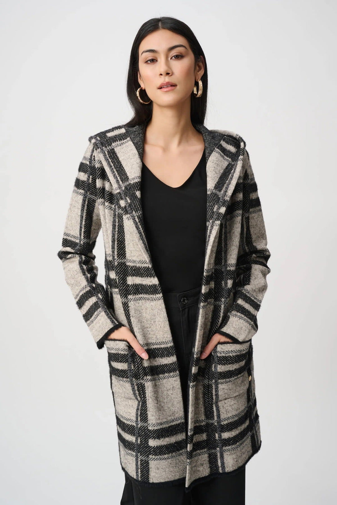 Front view of a Joseph Ribkoff women&