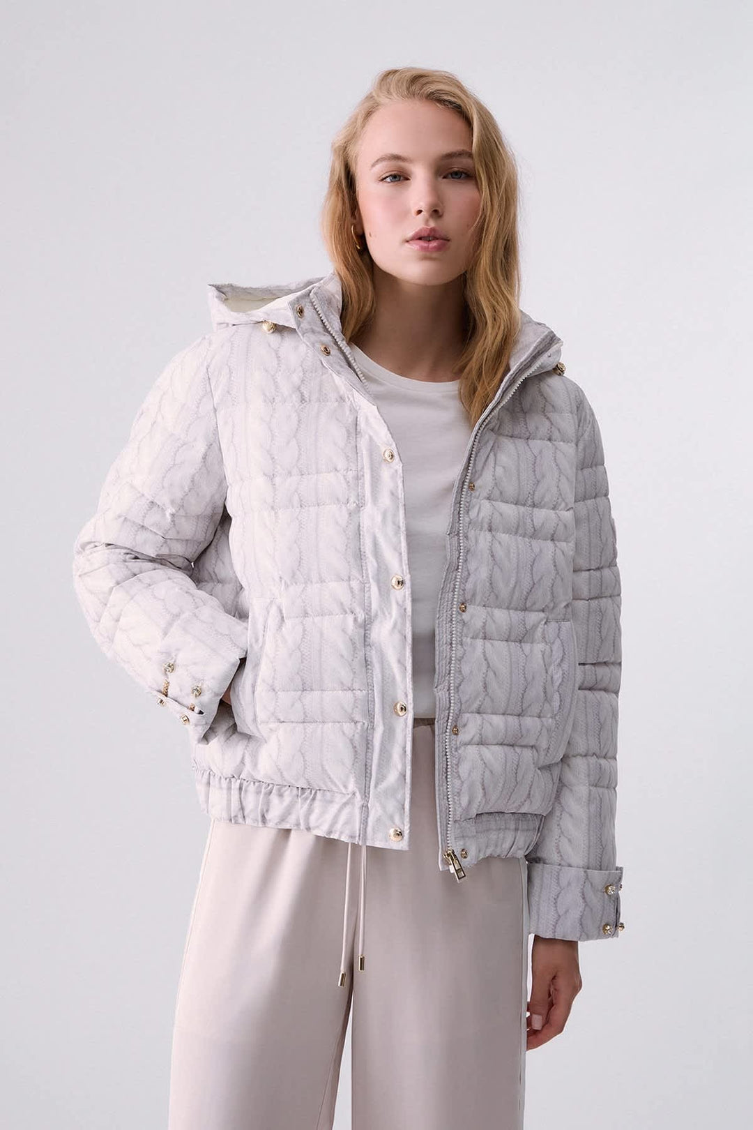 Manteau court matelassé à capuchon pour femme liujo