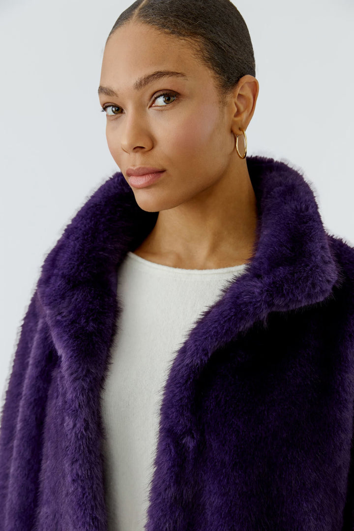 Vue de face manteau effet fourrure Oui pour femme beige porté - Valérie Simon