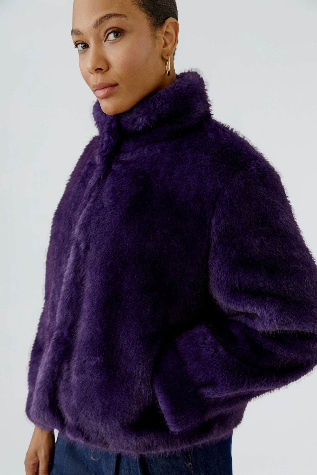 Vue de face manteau effet fourrure Oui beige à capuche - Valérie Simon