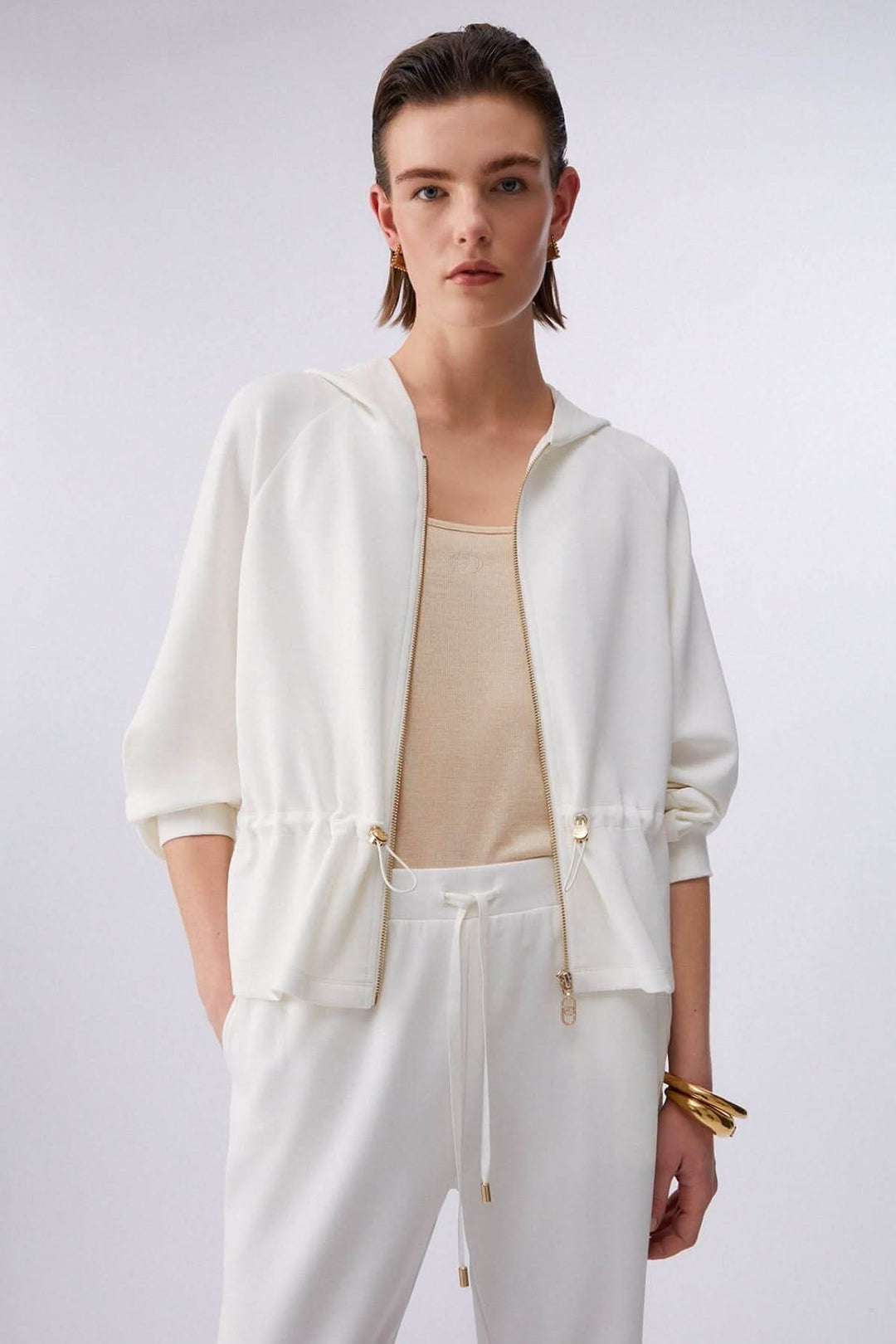 Veste légère à capuchon avec cordon ajustable