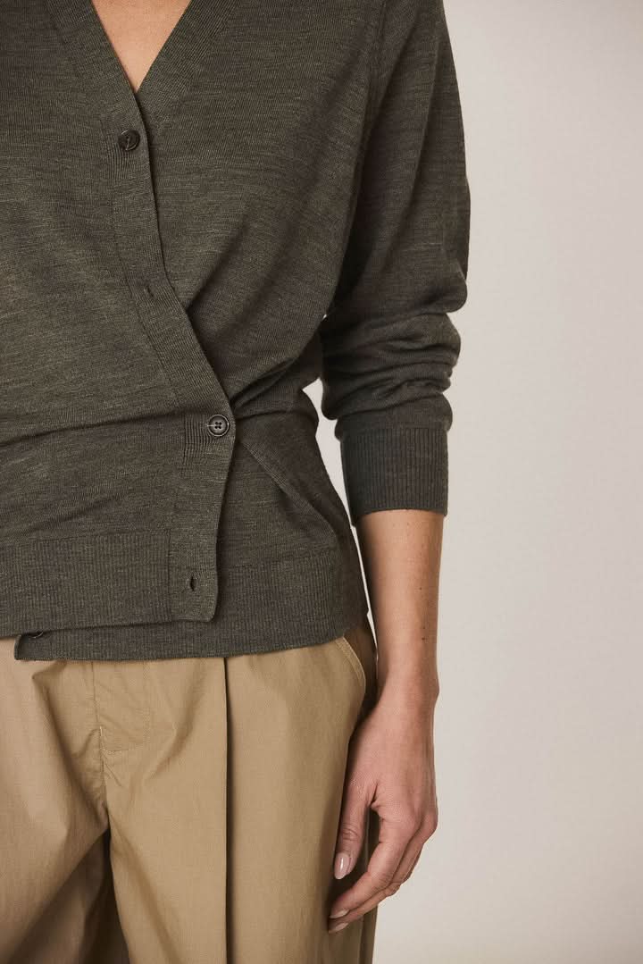 Cross-Effect Cardigan 