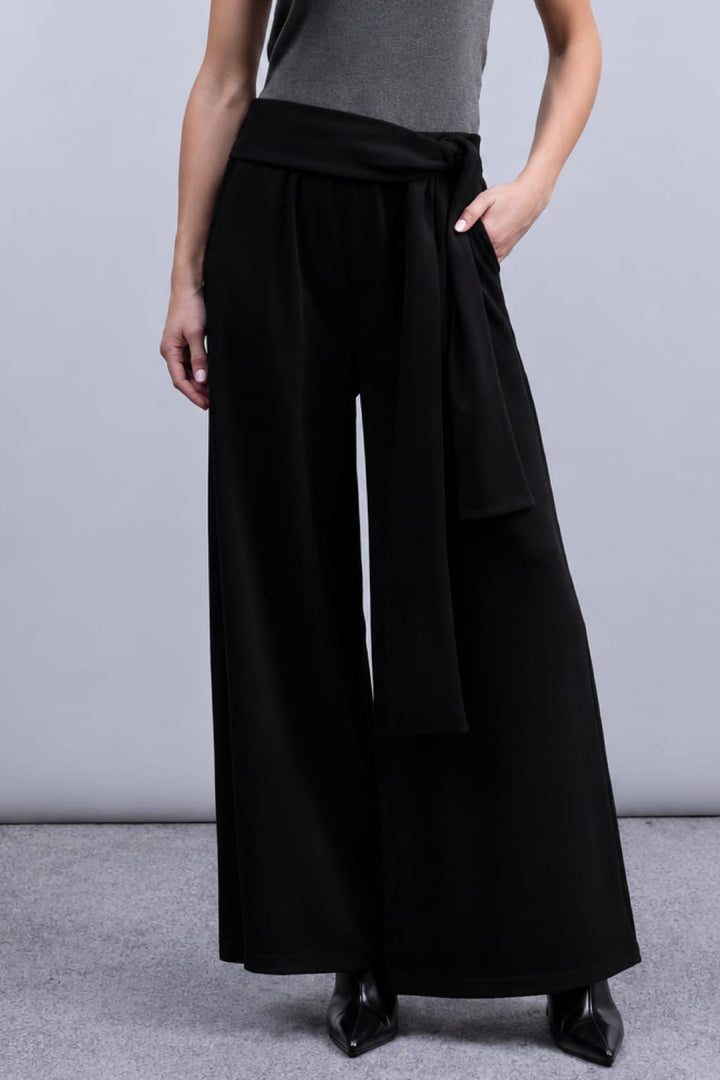 Front view of Haako women&