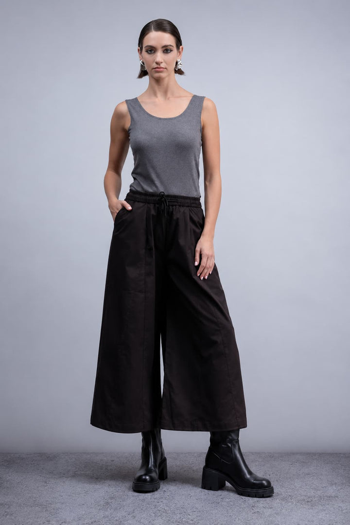 Front view of Haako women&