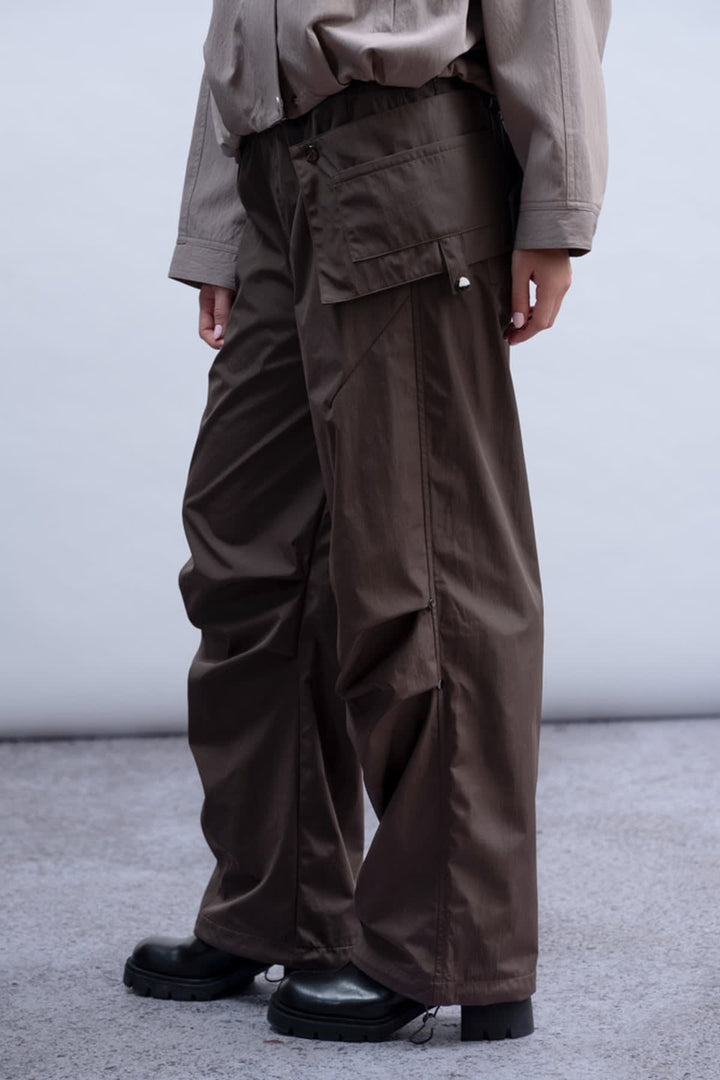 Side view of Haako beige women&