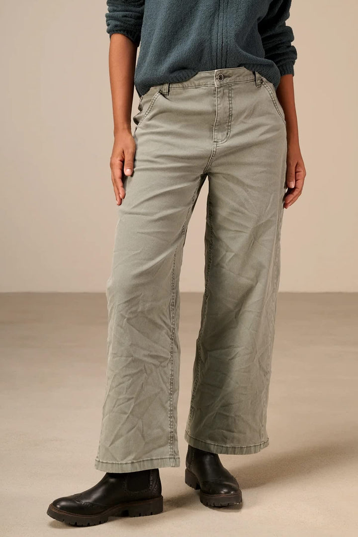 Nile women&