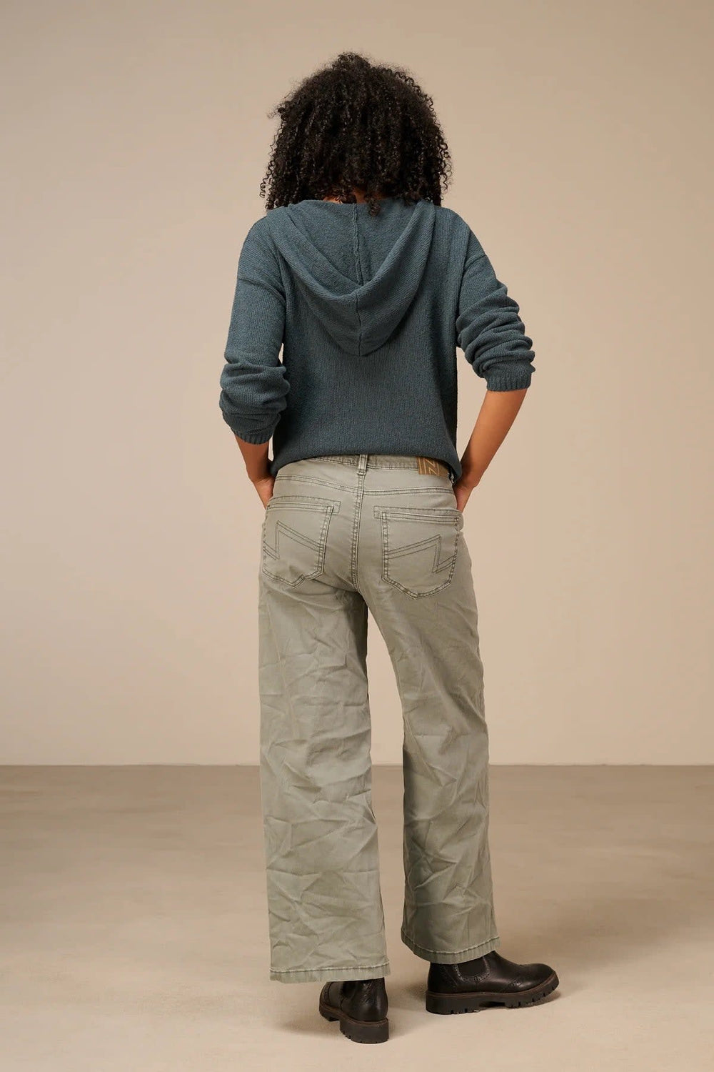 Nile women's wide-leg chino pants