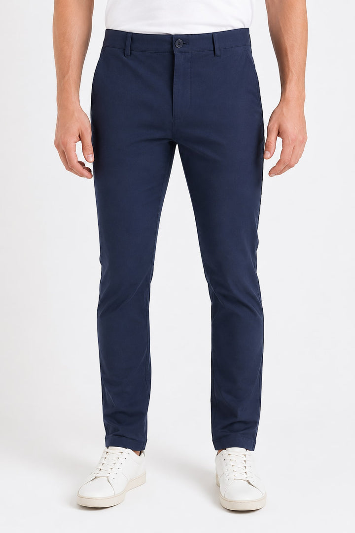 Vue latérale pantalon chino Giacomo-Berreta homme beige avec poche zippée - Valérie Simon
