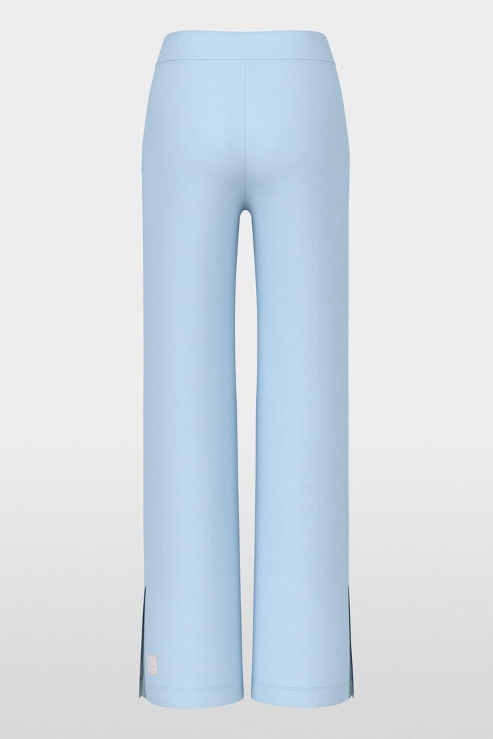 Side view of Marc Cain women&