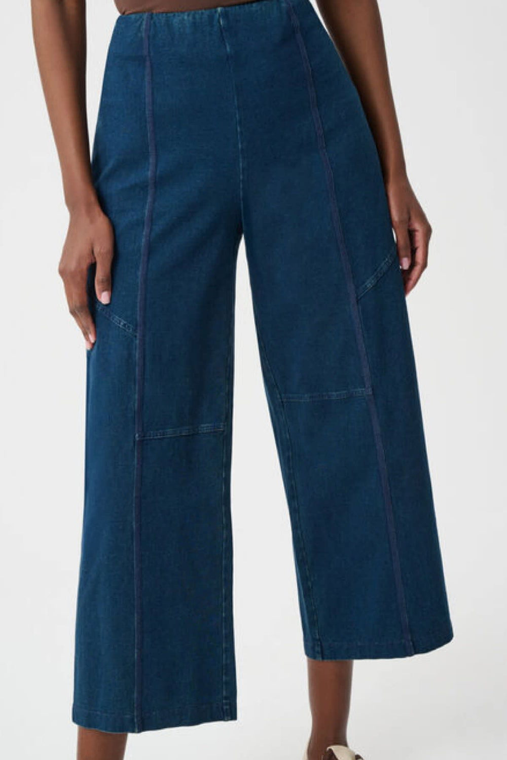 Side view of white wide-leg pants by Joseph Ribkoff for women - Valérie Simon