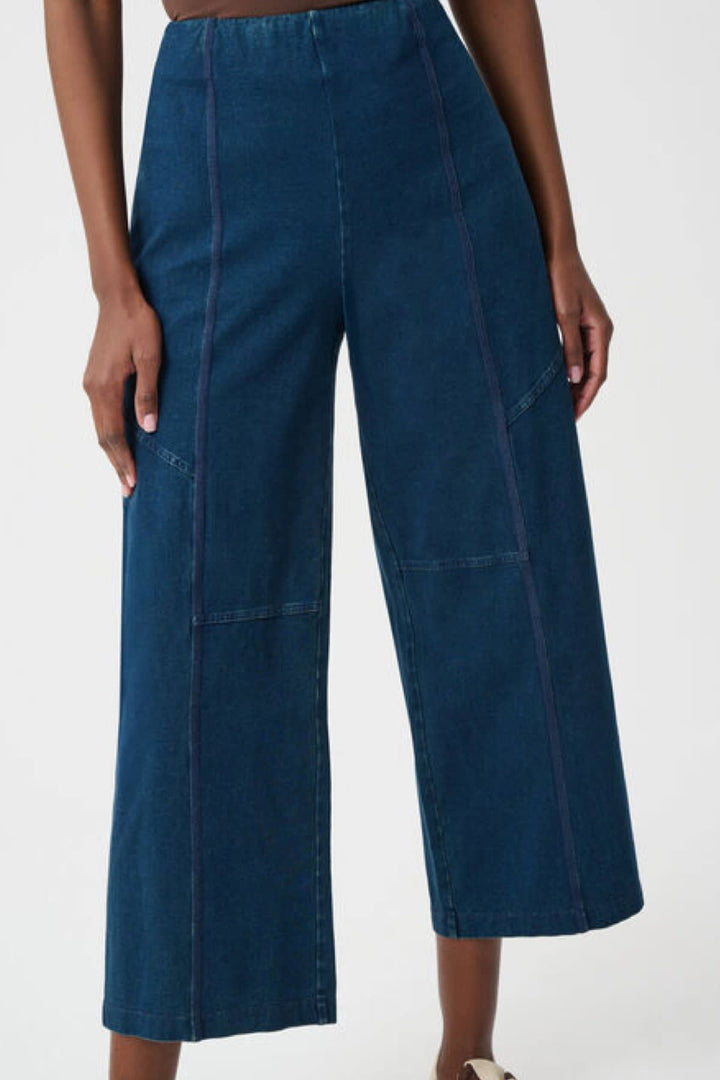 Side view of white wide-leg pants by Joseph Ribkoff for women - Valérie Simon