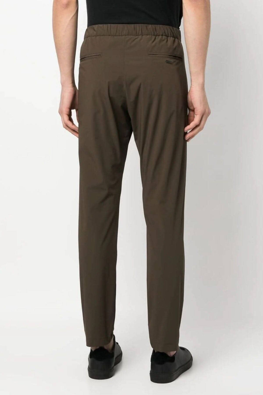 Pantalon Laminar en nylon maestro vue arrière, couleur marron, avec cordon de serrage et coupe moderne.