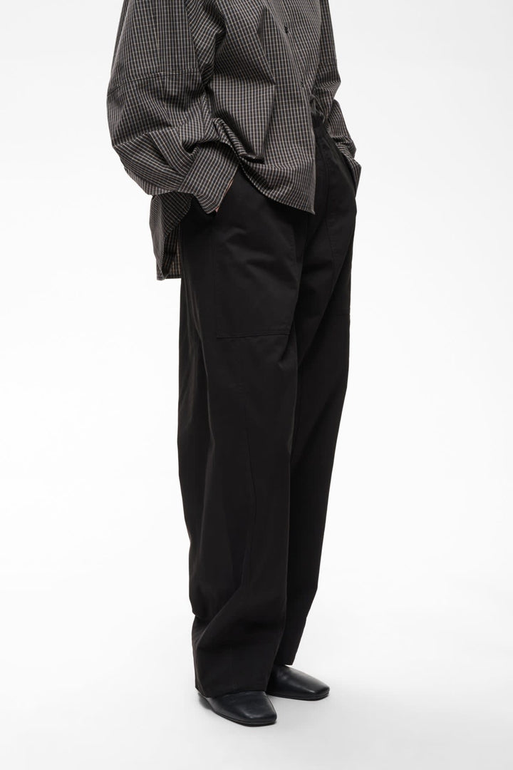 Vue de côté pantalon habillé Inwear noir taille élastique pour femme - Valérie Simon