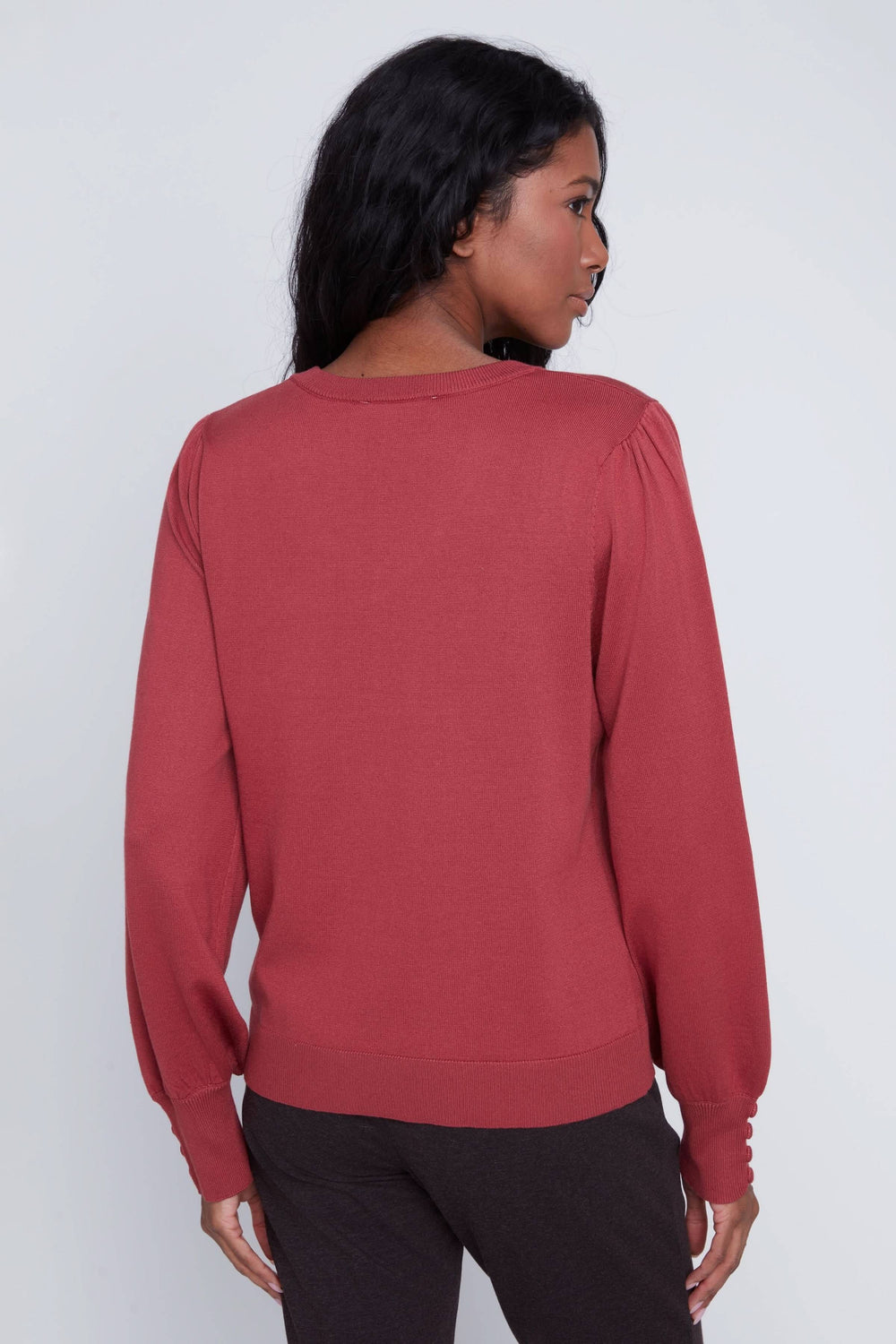 Chandail à manches longues, encolure en V, manches bouffantes, élégant et féminin, couleur rose.