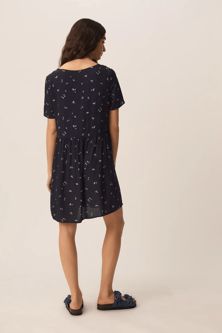 Elarya Short, Flowing Dress with a V-neck